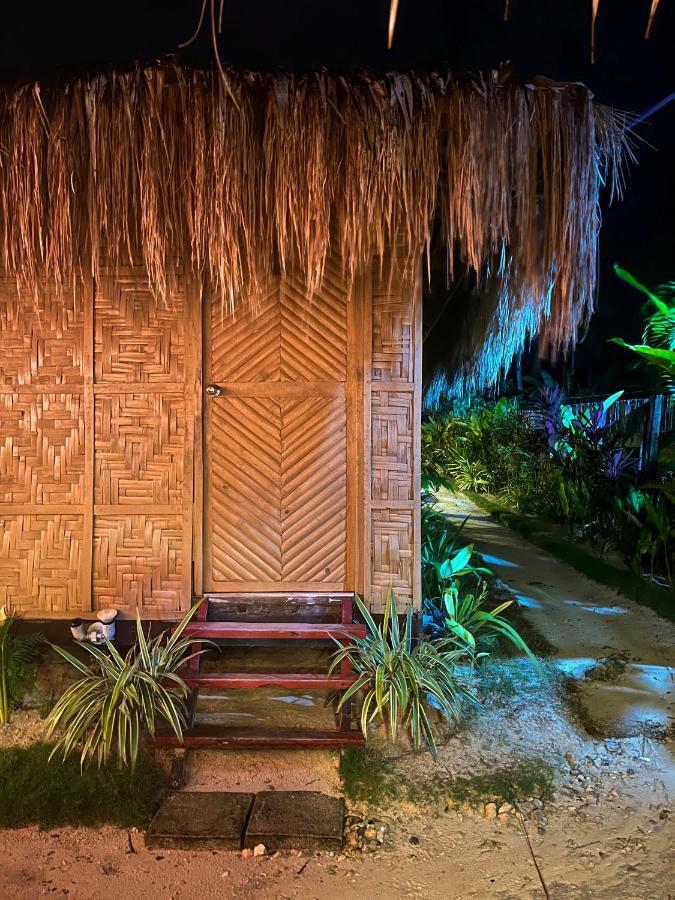 Siargao Tropic Hostel General Luna  Bagian luar foto