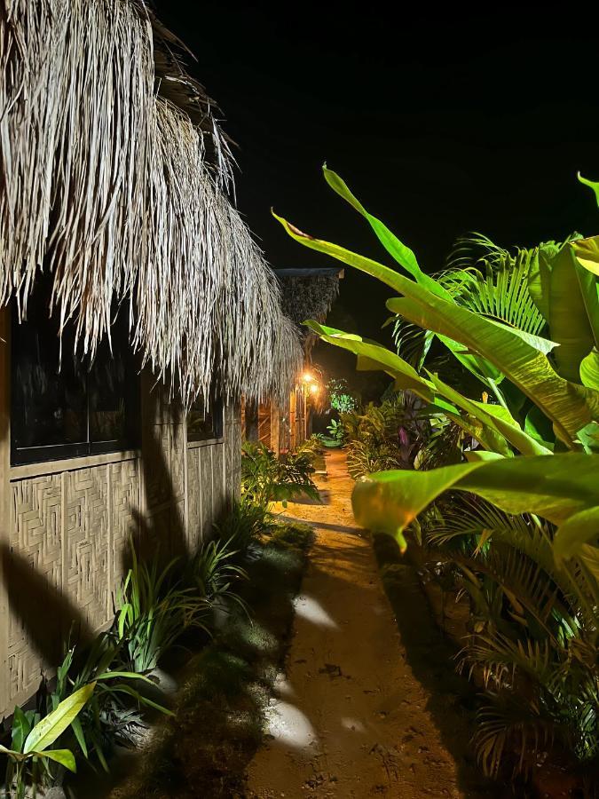 Siargao Tropic Hostel General Luna  Bagian luar foto